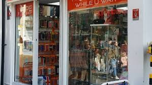 If you're trying to find someone's phone number, you might have a hard time if you don't know where to look. Mobilink Phone Repairs Windsor Mobile Phone Repair Shop