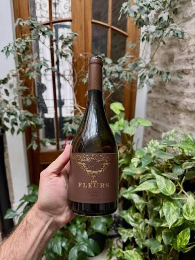 Cepas & Fuegos | Les Fleurs Blend 2022 – Elegancia y equilibrio 👇 Desde Valle de Uco y elaborado con un corte de Malbec y Cabernet Franc, Les Fleurs 2022... | Instagram