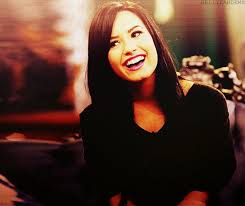 Lissi Stress S Celebrity News Bonnie Wright Daniel Radcliffe Emma Demi Lovato Lovato Beautiful Smile