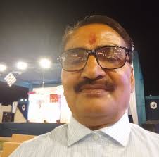 Ye zulf agar khul ke bikhar jaaye