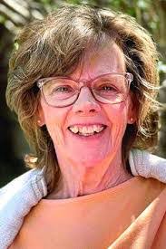 Cindy Hooper's Instagram, Twitter & Facebook