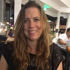 Karie Hansen's Instagram, Twitter & Facebook