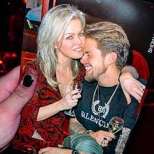 Sidekick hannelore zwitserlood vroeg eerst naar 'de roze. Andre Hazes Denkt Al Aan Samenwonen Met Bridget Maasland Show Ad Nl