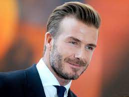 Haircut perfetti per il gentleman moderno, i tagli per capelli corti di estel con riga di lato acconciati in un wet look valorizzano la forma del viso concentrando l’attenzione sullo sguardo. Tagli Di Capelli Uomo Le Tendenze 2019 20 Foto Io Donna