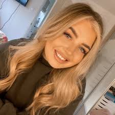 brittany (@brittany97_)