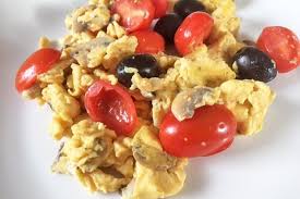 Ruhrei Mit Champignons Und Tomaten Rezept Rezept Tomaten Rezepte Rezepte Ruhrei Rezept