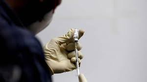 The ministry of health and family welfare has warned citizens against downloading fake cowin apps that are doing. Vaccine Registration For Those Above 18 To Open From Saturday On Cowin Portal India News Zee News