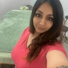 Lachelle Harrison's Instagram, Twitter & Facebook