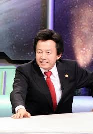 파이낸셜뉴스 국가혁명당 허경영 대표가 서울시장 보궐선거 출마를 선언한 가운데 허 대표의 공약에 누리꾼들이 호응하고 있다. í—ˆê²½ì˜ ì½œë¯¸ ìŒì›ê³µê°œ ìž„ë°• ì •ì¹˜ì¸ ë„˜ì–´ ì—°ì˜ˆì¸ë˜ë‚˜ ë„¤ì´íŠ¸ë‰´ìŠ¤
