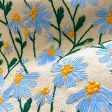 Amazon | コットンリネン綿麻 刺繍生地 ヒナギク柄 刺しゅう ハンドメイド ファブリック 裁縫材料 手芸用布 手作り素材 DIY資材 輸入生地  布 ハギレ リバティ風 ボタニカル柄 植物 北欧調 花柄 フラワー s3 幅138cm (生成リ色＋水色, 50センチ) [並行輸入品] | 布・生地  通販