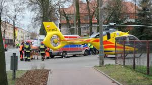 Filipa de girarda 17, żyrardów dziś do 19:00. Zyrardow Wypadek Na Ulicy 1 Maja Ranne Dzieci I Matka Tvn Warszawa