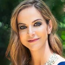 Stream Audio de la doctora María Luisa Cedeño by Periódico La Teja