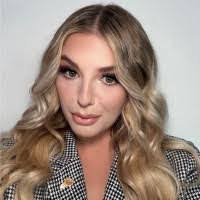 Deborah Destefano's Instagram, Twitter & Facebook