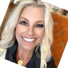 Katharine Allison's Instagram, Twitter & Facebook