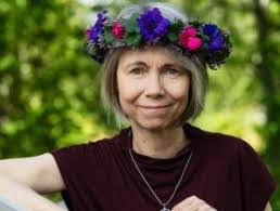 Anna Schack's Instagram, Twitter & Facebook