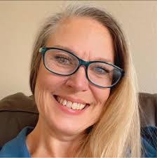 Geri Baum's Instagram, Twitter & Facebook