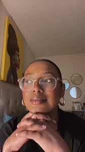 Ashley Clemmons's Instagram, Twitter & Facebook