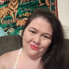 Introduction of new members in Arkansas singles group