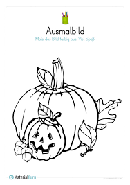 Verkleiden sie sich in gruseligen kostümen und kreieren sie helle. Halloween Kostenlose Arbeitsblatter