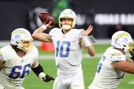 Justin patrick herbert (born march 10, 1998) is an american football quarterback for the los angeles chargers of the national football league (nfl). Chargers Qb Justin Herbert Learned To Believe In His Skill The Athletic