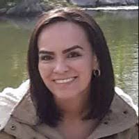 Edna Vallejo's Instagram, Twitter & Facebook