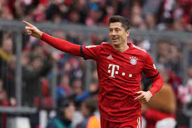 Der polnische nationalspieler unterschrieb am samstag beim. Robert Lewandowski In Talks To Extend Bayern Munich Contract Bavarian Football Works