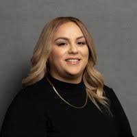 Elizabeth Borrayo's Instagram, Twitter & Facebook