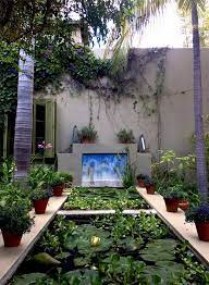A Los Angeles Landscape Designer S Moroccan Style Urban Garden Urban Gardens Luxury Garden Backyard Landscaping Designs Urban Garden