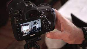 Learning Your Canon Dslr Camera Also designed as a general photography course, this class taught by chris parker who is a professional photographer of 30 you can access this course on hand held devices and it comes with a certificate of completion.