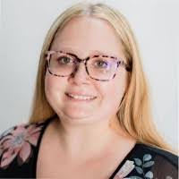 Shannon Fletcher's Instagram, Twitter & Facebook