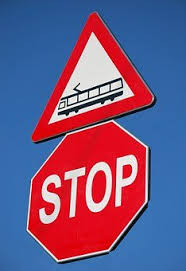 Stoppschild ▶ auch bekannt als: 100 Kostenlose Stop Schild Und Stop Schild Bilder Pixabay