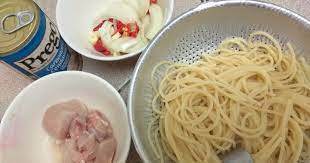 Saya pulak semalam sangat letih, jadi saya membiarkan sahaja mereka beli mc d secara delivery. Resepi Spaghetti Carbonara Pedas