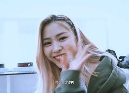 While some of these groups are known to frequently have some members get more or less lines on a regular basis, others have much more variation in the line distributions in their songs. Thread By Ryujinsoul A Thread Of Ryujin Wearing Her Favourite Green Jacket Google Maps Girl