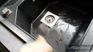 > eviers et meubles sous évier. Evier Noir Astuce Pour Redonner Sa Couleur D Origine A Son Evier Youtube