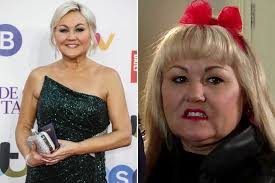 Mystery as Coronation Street's Lisa George shows off 'new contract'