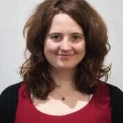 Cassandra Devine's Instagram, Twitter & Facebook