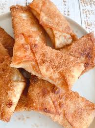 Turon, also known as lumpiyang saging (filipino for banana lumpia), is a philippine snack made of thinly sliced bananas (preferably saba or cardaba bananas) and a slice of jackfruit, dusted with brown sugar, rolled in a spring roll wrapper and fried. Apple Pie Turon Easy And Delicious Recipe Casa Creatures