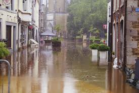 Ganze landstriche sind verwüstet, häuser weggespült. Teile Der Stadt Eupen Gesperrt Hochwasser Fordert Einen Toten Fotogalerie Video Ostbelgien Direkt