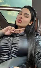 Capturan a “La Mitzi”, esposa de poderoso narco, en su casa con armas y  drogas