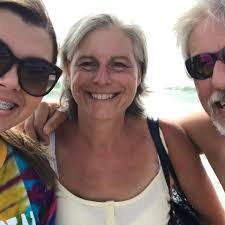 Samantha Fitzgerald's Instagram, Twitter & Facebook