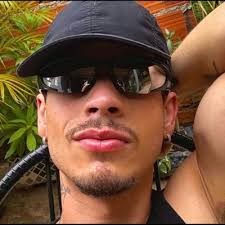 Francine Simões (@FrancineJesus)