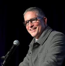 Mama's House hosts luncheon of 900 guests featuring Jim Caviezel