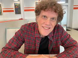 Bruce Bond's Instagram, Twitter & Facebook