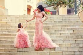 Great Dresses Mother And Daughter Partnerlook Mutter Und Tochter Kleider Blumen Madchen Kleider Blumenmadchen Kleid