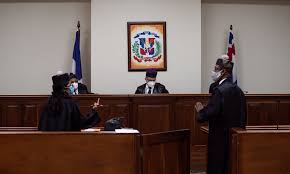 Embajada americana entrega al poder judicial sexto lote de mascarillas y batas para protección de servidores judiciales. Poder Judicial Republica Dominicana