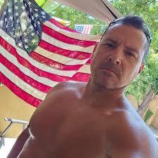 In a game against the San Diego Padres, Houston Astros' José Altuve  appeared to foul a ball off his left foot. Umpires ruled the ball never hit  his foot. Altuve went barefoot