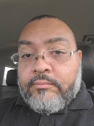 Aquaman vs Namor in a deserted ocean battle