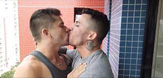 Guys kissing - guys kissing thisvid.com