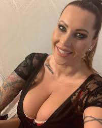 What businesses or community contributors should be featured in Sunset  Coast Living Magazine?