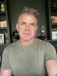 Daniel Vespoli's Instagram, Twitter & Facebook